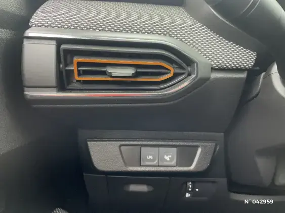 DACIA SANDERO III - voiture d'occasion - Photo 15