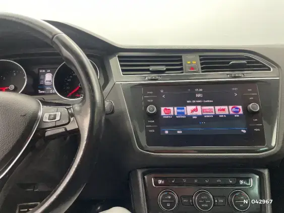 VOLKSWAGEN TIGUAN II - voiture d'occasion - Photo 13