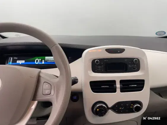 RENAULT ZOE - voiture d'occasion - Photo 12