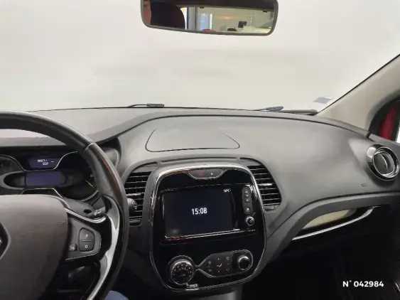 RENAULT CAPTUR - voiture d'occasion - Photo 9