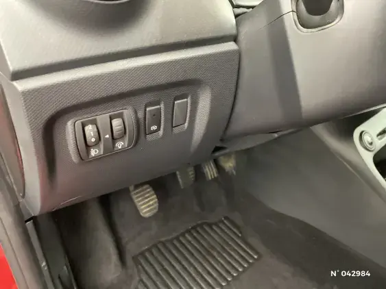 RENAULT CAPTUR - voiture d'occasion - Photo 15