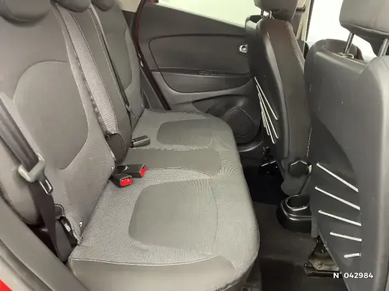 RENAULT CAPTUR - voiture d'occasion - Photo 11