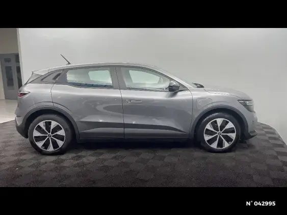 RENAULT MEGANE V - voiture d'occasion - Photo 5