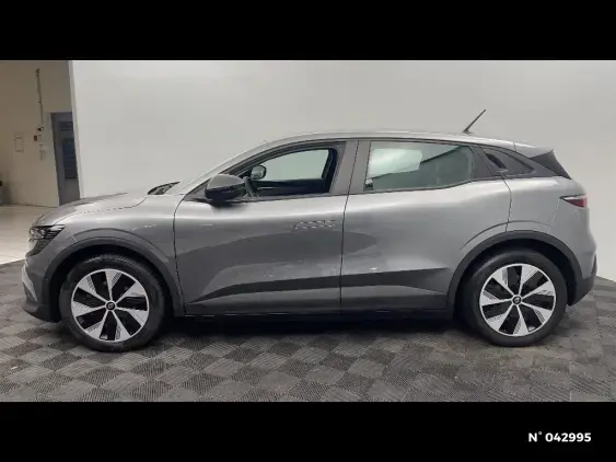 RENAULT MEGANE V - voiture d'occasion - Photo 2