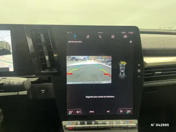 RENAULT MEGANE V - voiture d'occasion - Photo 14