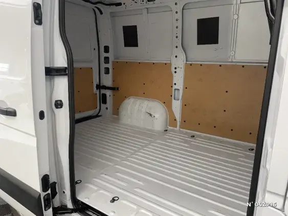 RENAULT MASTER FG III - voiture d'occasion - Photo 11