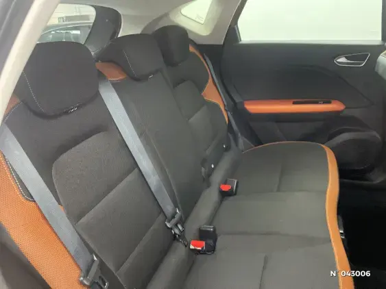 RENAULT CAPTUR II - voiture d'occasion - Photo 11