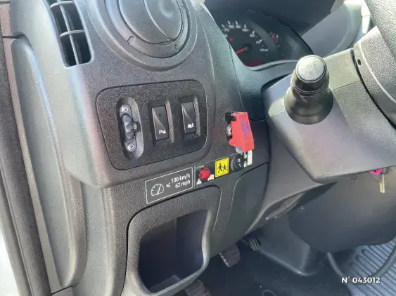 RENAULT MASTER TRANSPORTS SPECIFIQUES II - voiture d'occasion - Photo 15