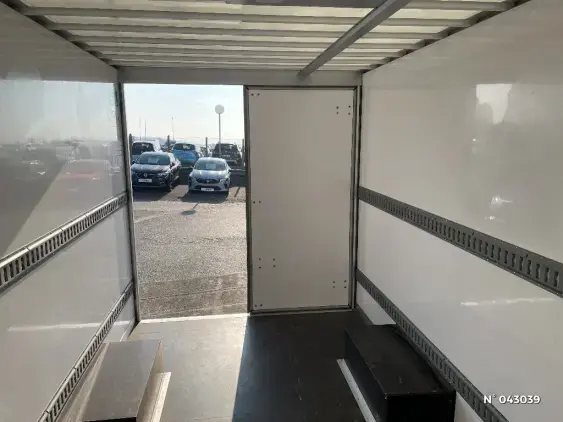 RENAULT MASTER III - voiture d'occasion - Photo 11