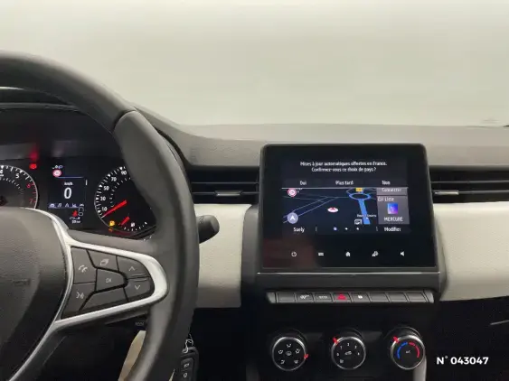 RENAULT CLIO V - voiture d'occasion - Photo 13