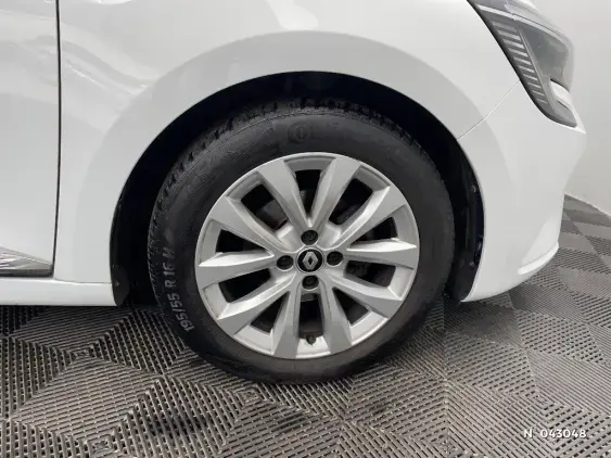 RENAULT CLIO V - voiture d'occasion - Photo 8