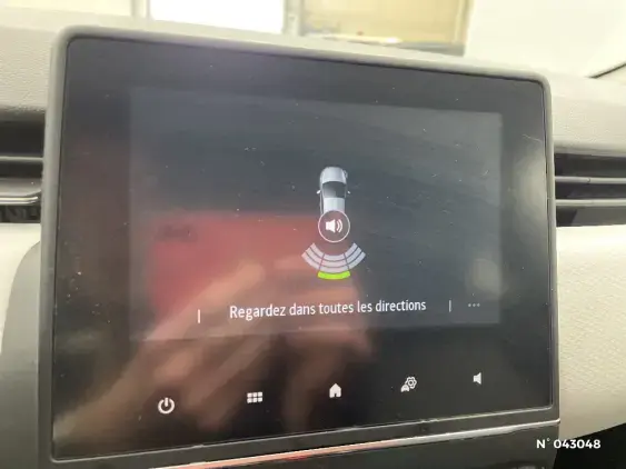 RENAULT CLIO V - voiture d'occasion - Photo 14