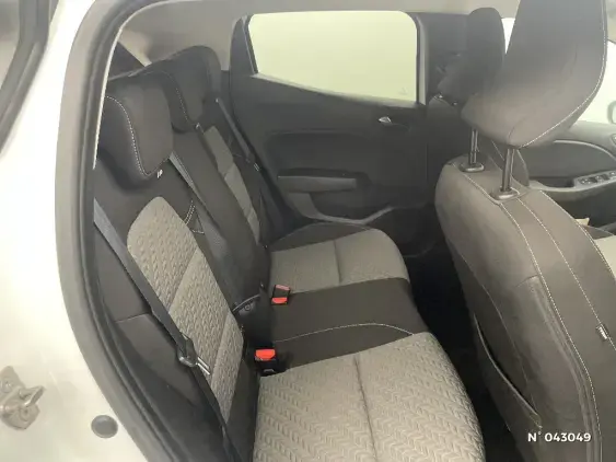 RENAULT CLIO V - voiture d'occasion - Photo 11