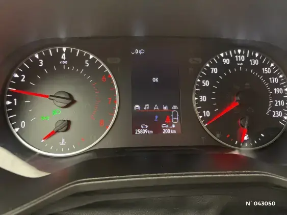 RENAULT CLIO V - voiture d'occasion - Photo 12