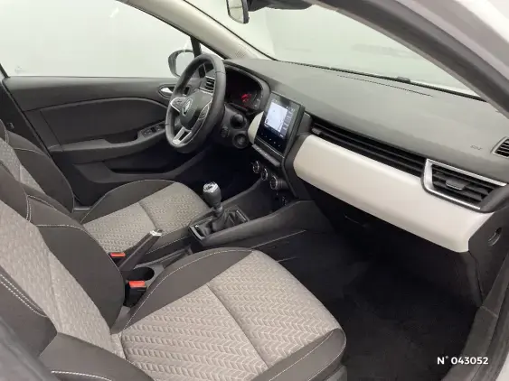 RENAULT CLIO V - voiture d'occasion - Photo 9