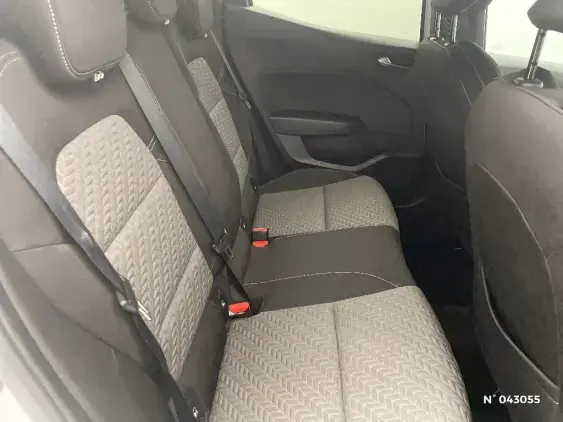 RENAULT CLIO V - voiture d'occasion - Photo 11