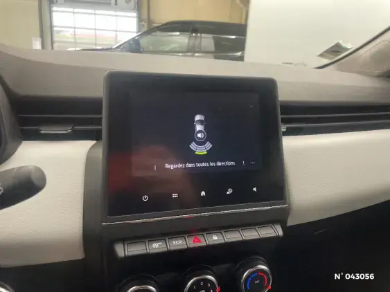 RENAULT CLIO V - voiture d'occasion - Photo 14