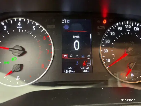 RENAULT CLIO V - voiture d'occasion - Photo 12