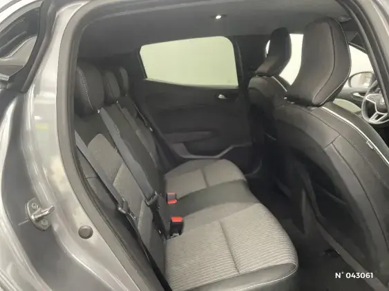 RENAULT CLIO V - voiture d'occasion - Photo 11