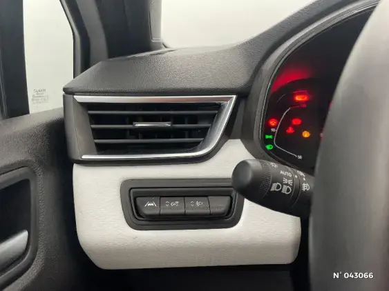 RENAULT CLIO V - voiture d'occasion - Photo 15