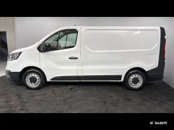 RENAULT TRAFIC FG III - voiture d'occasion - Photo 2