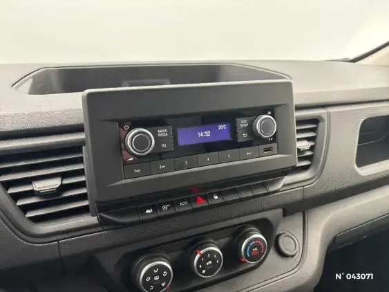 RENAULT TRAFIC FG III - voiture d'occasion - Photo 13