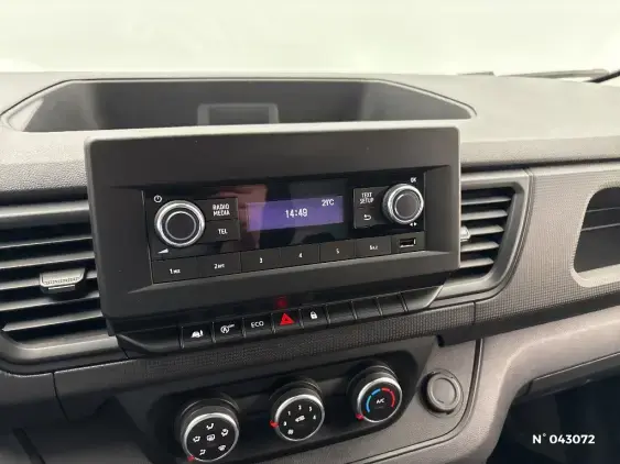 RENAULT TRAFIC FG III - voiture d'occasion - Photo 13