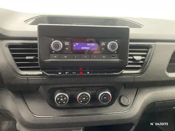 RENAULT TRAFIC FG III - voiture d'occasion - Photo 13