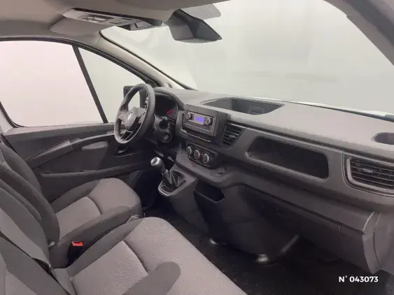 RENAULT TRAFIC FG III - voiture d'occasion - Photo 10