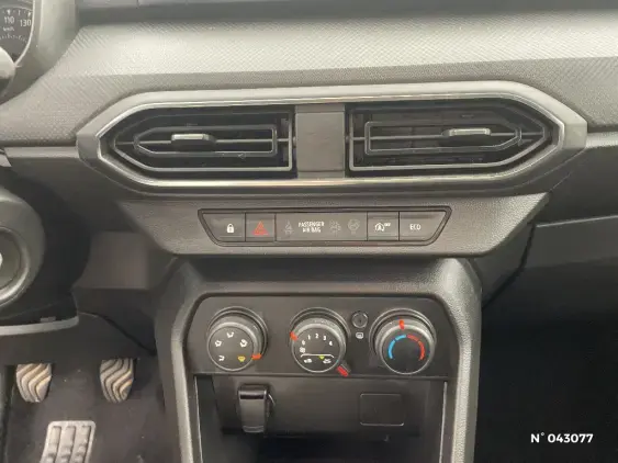 DACIA SANDERO III - voiture d'occasion - Photo 14