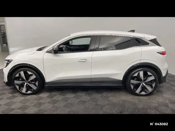 RENAULT MEGANE V - voiture d'occasion - Photo 2