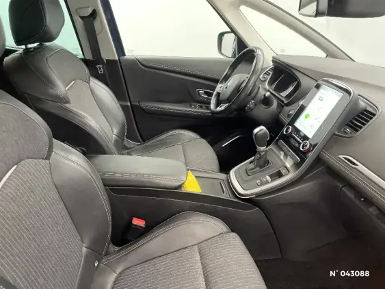 RENAULT SCENIC IV - voiture d'occasion - Photo 10