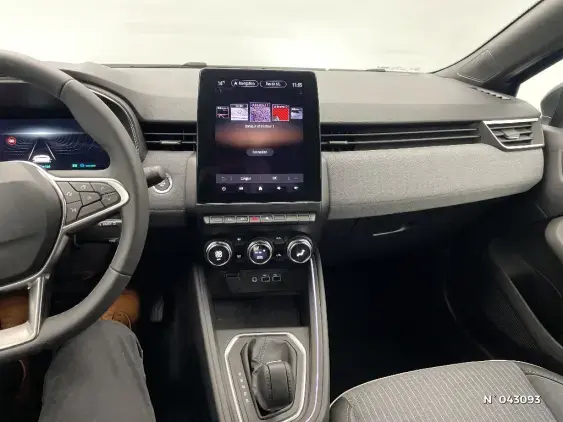 RENAULT CLIO V - voiture d'occasion - Photo 13