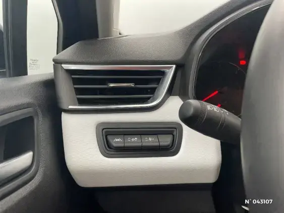 RENAULT CLIO V - voiture d'occasion - Photo 15