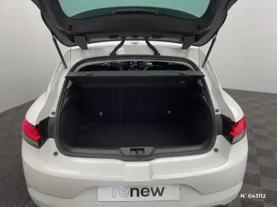 RENAULT MEGANE IV - voiture d'occasion - Photo 7