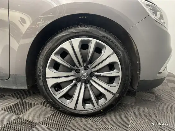 RENAULT SCENIC IV - voiture d'occasion - Photo 8