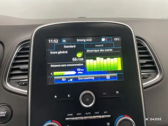 RENAULT SCENIC IV - voiture d'occasion - Photo 13