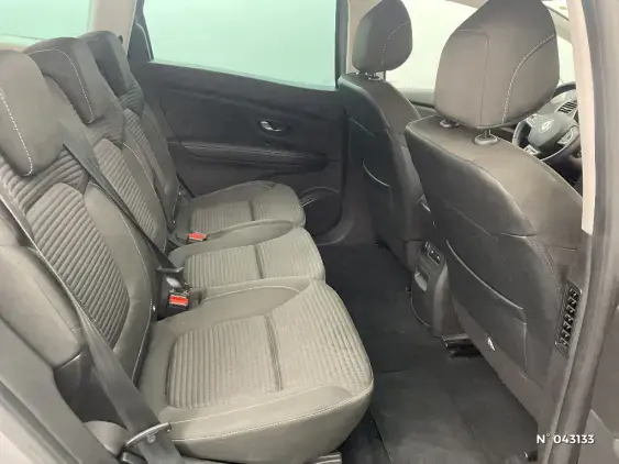 RENAULT SCENIC IV - voiture d'occasion - Photo 11