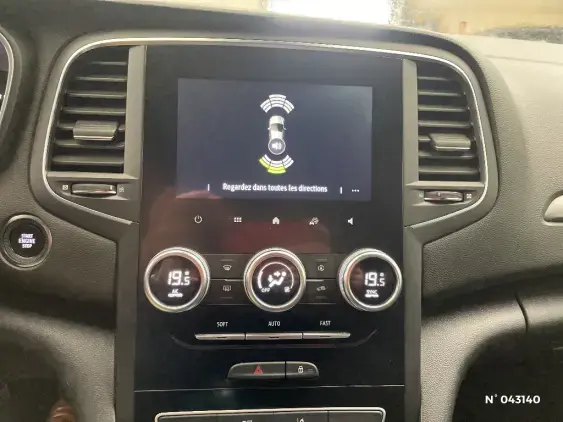 RENAULT MEGANE IV - voiture d'occasion - Photo 14