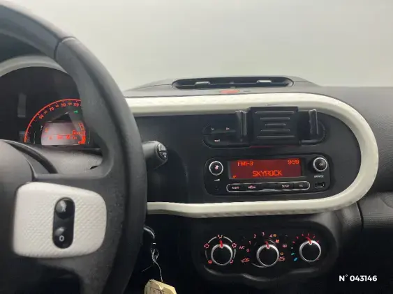 RENAULT TWINGO III - voiture d'occasion - Photo 13