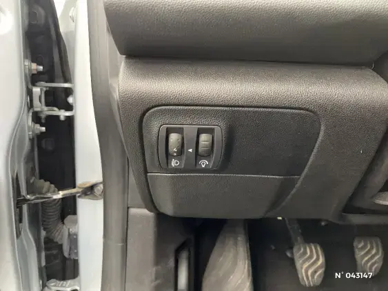 RENAULT MEGANE IV - voiture d'occasion - Photo 15