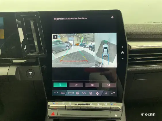 RENAULT SCENIC V ELECTRIQUE - voiture d'occasion - Photo 14