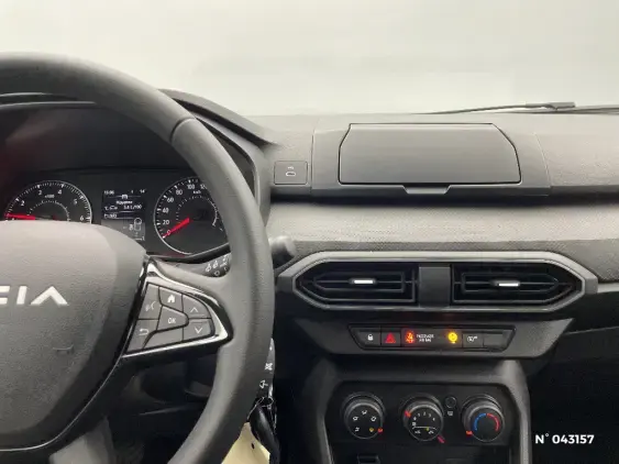 DACIA SANDERO III - voiture d'occasion - Photo 13
