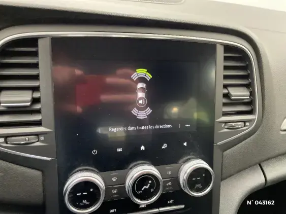 RENAULT MEGANE IV - voiture d'occasion - Photo 14