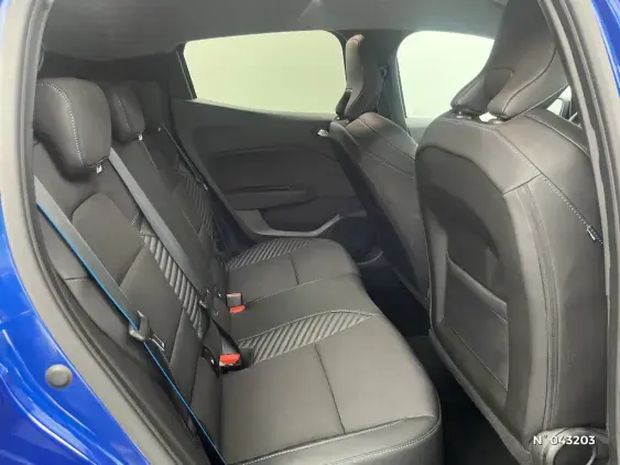 RENAULT CLIO V - voiture d'occasion - Photo 11