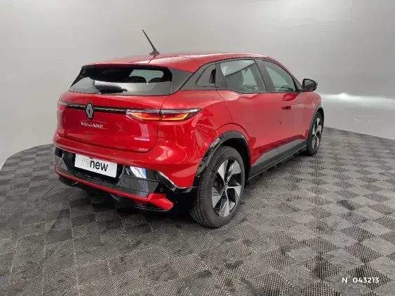 RENAULT MEGANE V - voiture d'occasion - Photo 4