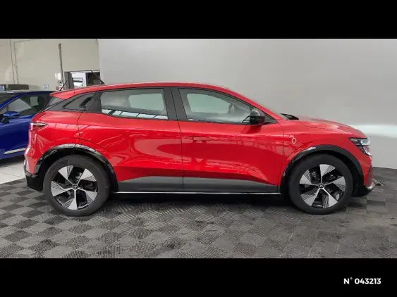 RENAULT MEGANE V - voiture d'occasion - Photo 5