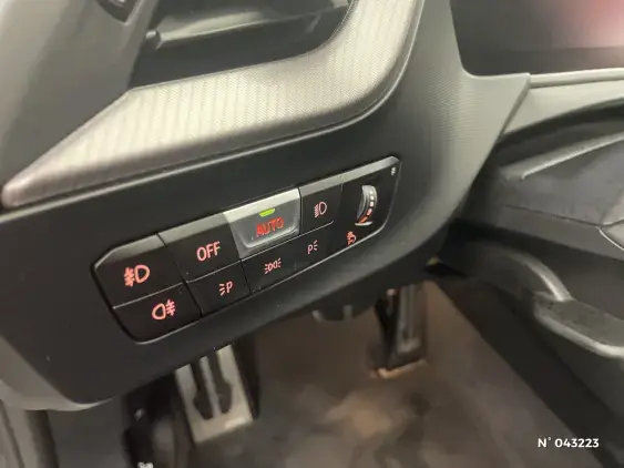 BMW SERIE 1 F40 - voiture d'occasion - Photo 15