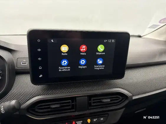 DACIA SANDERO III - voiture d'occasion - Photo 13