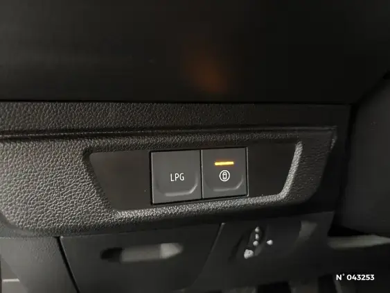 DACIA SANDERO III - voiture d'occasion - Photo 15